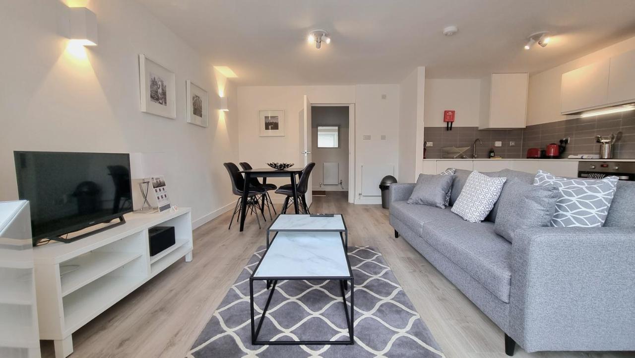 Roomspace Serviced Apartments - Kew Bridge Court Лондон Экстерьер фото